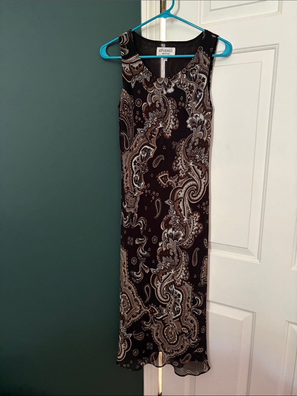 Studio I Black and Cream Paisley Maxi Dress